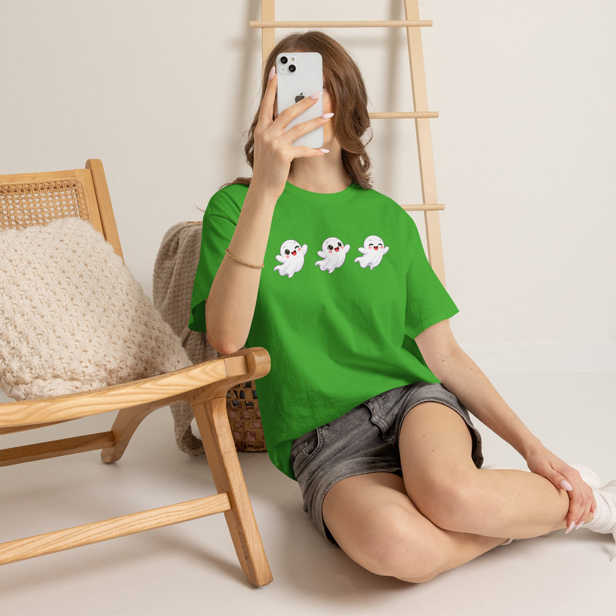 oo Crew Tee – Cute Halloween T-Shirt