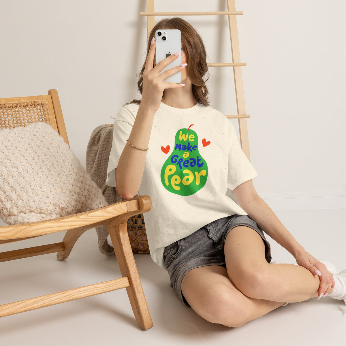 We Make a Great Pear Tee